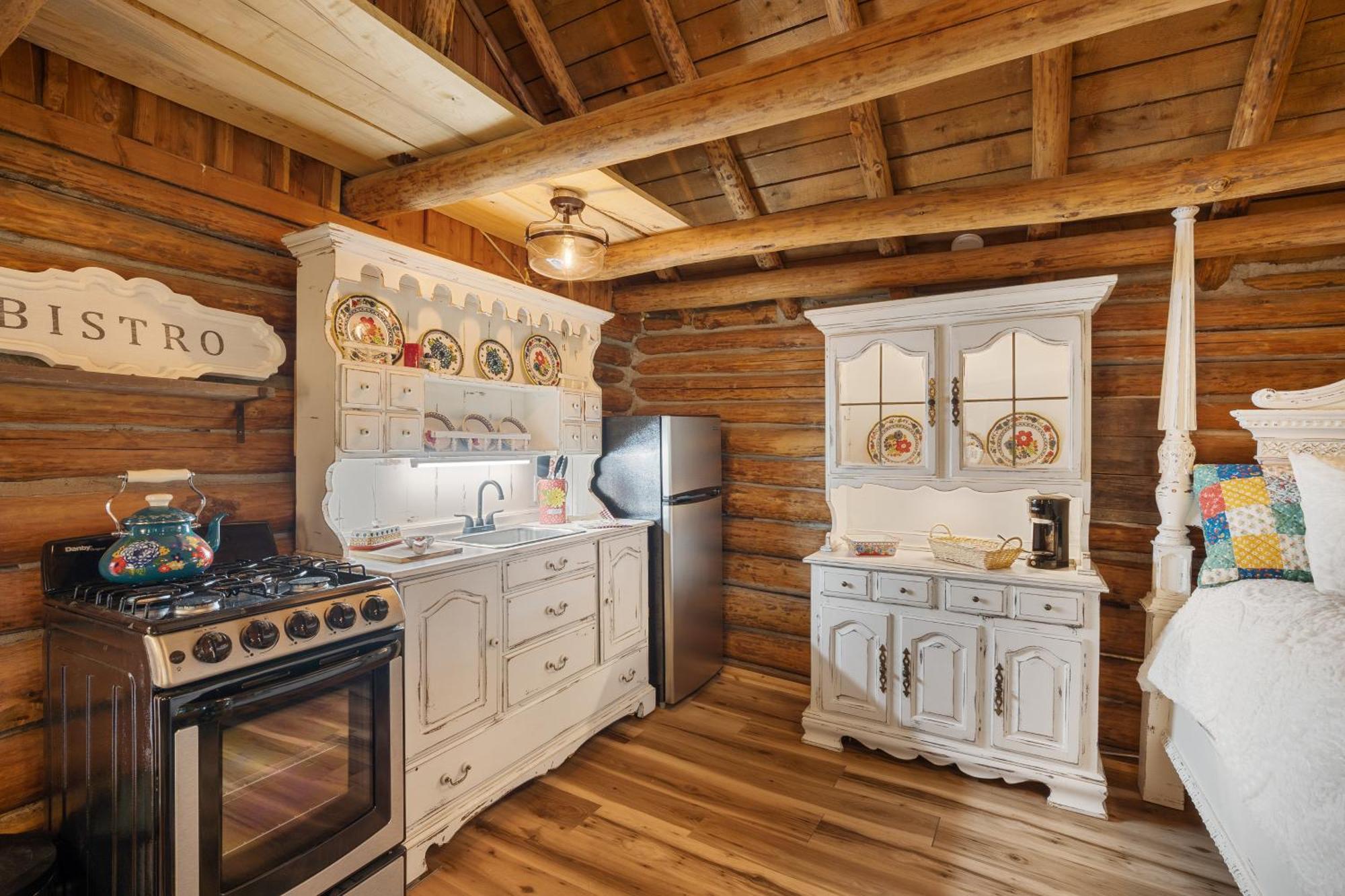 Spring Hill Farm - The Happy Hound Villa Alma Екстериор снимка