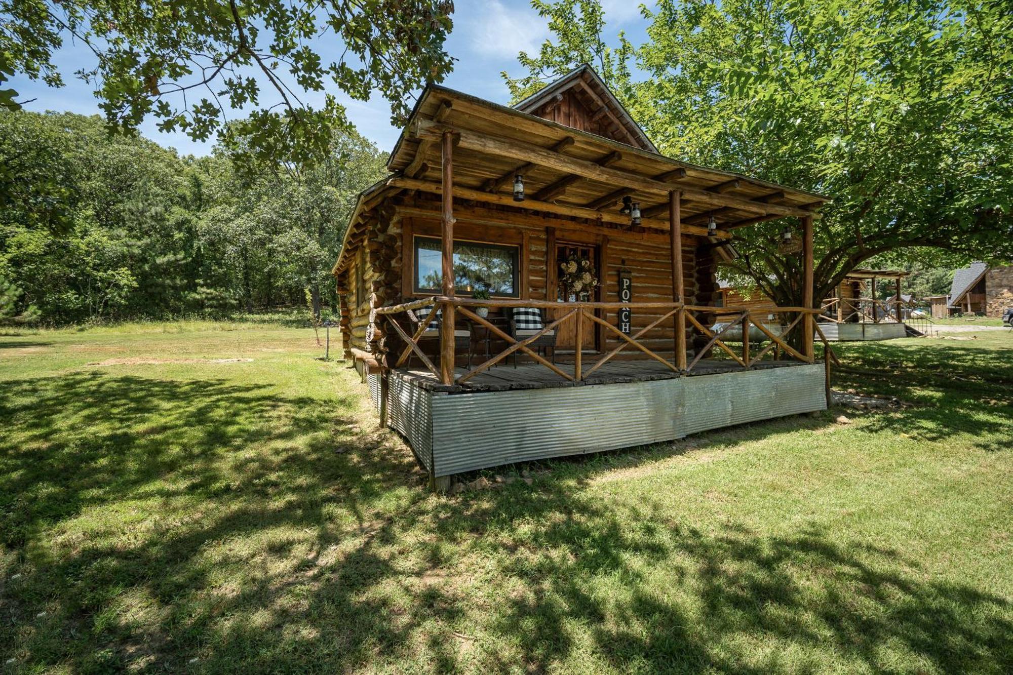 Spring Hill Farm - The Happy Hound Villa Alma Екстериор снимка